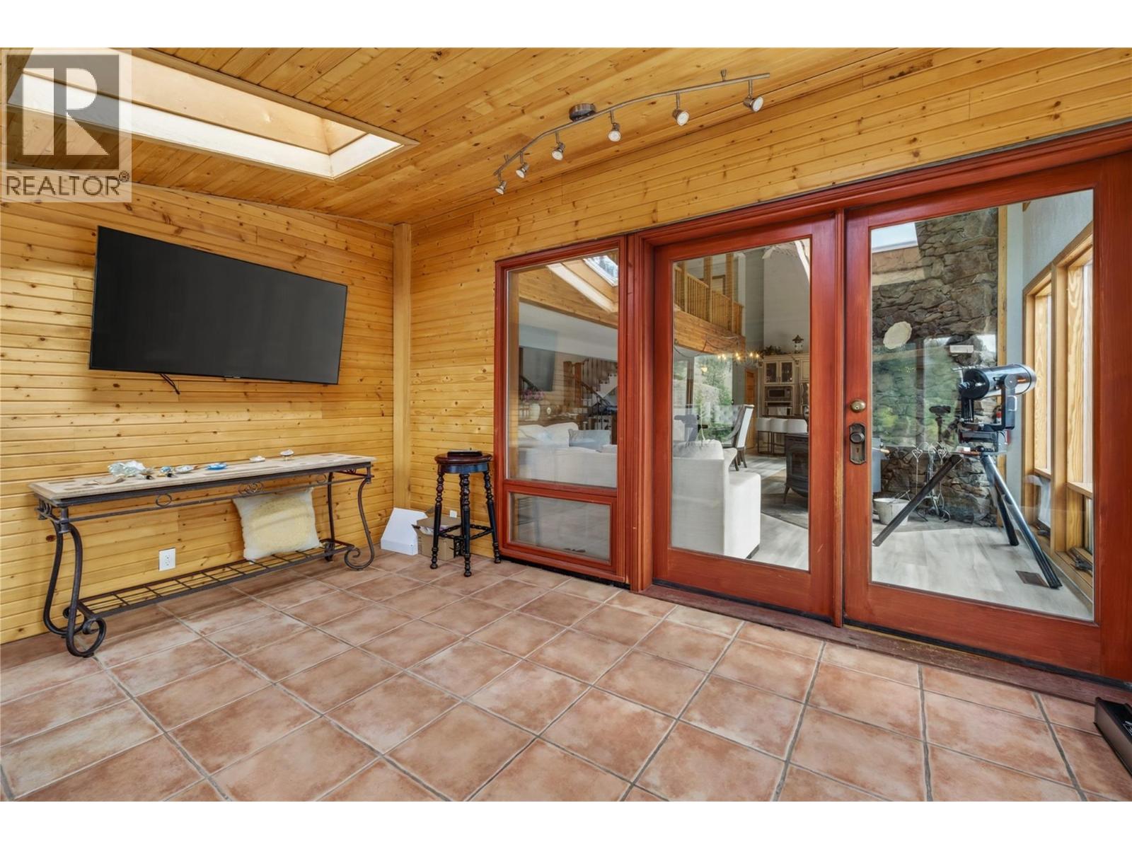 758 Mcmurray Road, Kaleden, British Columbia  V0X 1N4 - Photo 25 - 10402778