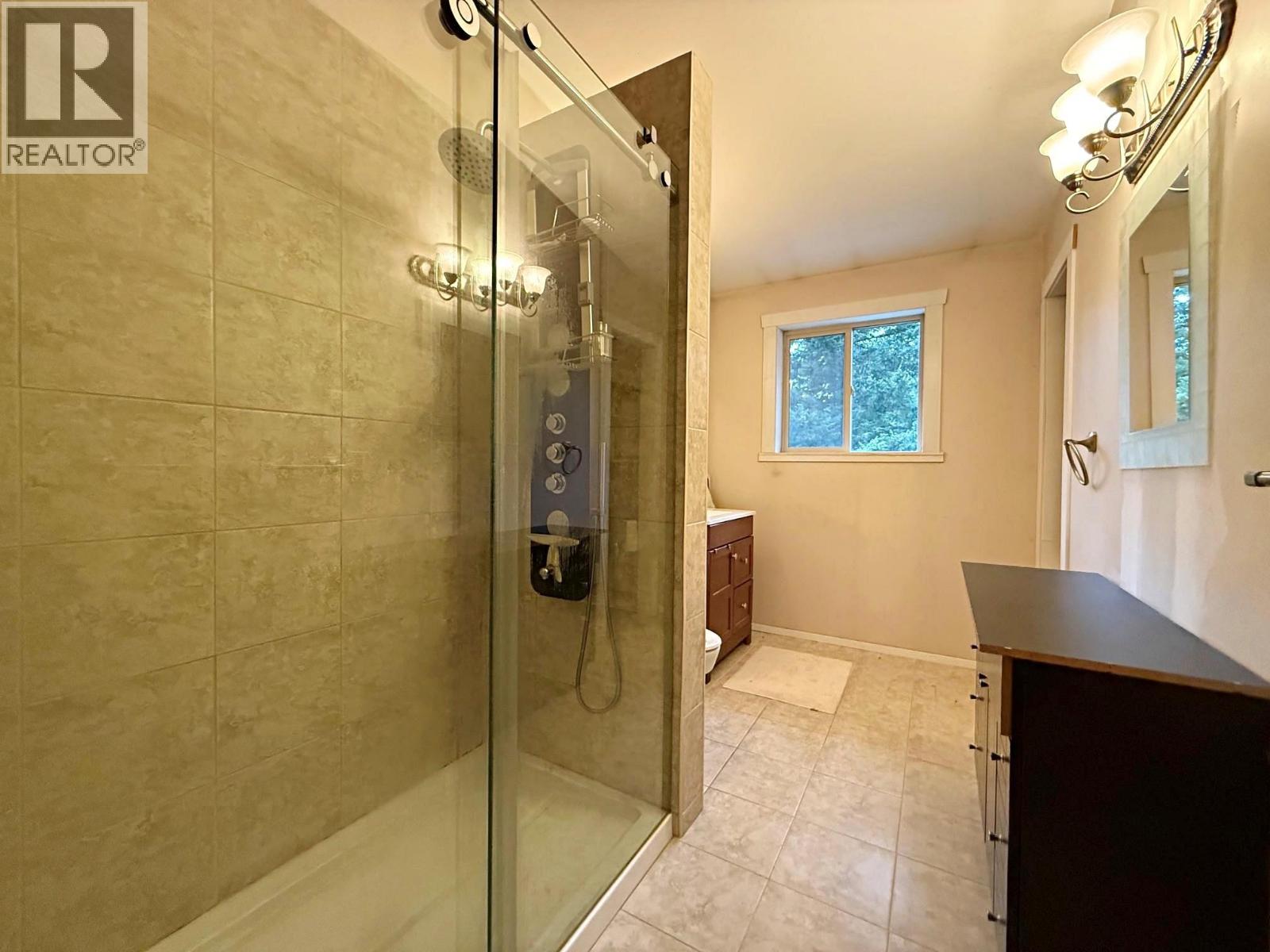 5420 Heffley Louis Creek Road, Kamloops, British Columbia  V0E 1Z0 - Photo 21 - 10402938