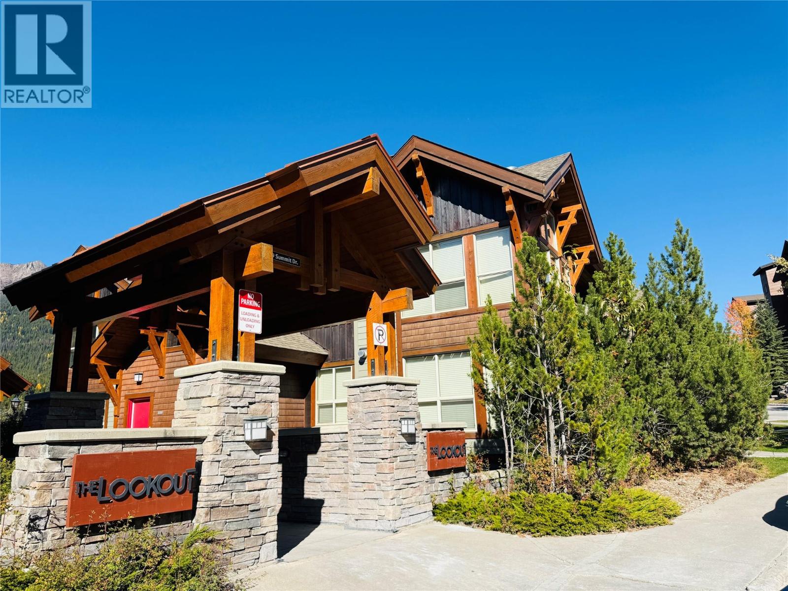 2049 Summit Drive Unit# 215 D, Panorama, British Columbia  V0A 1T0 - Photo 1 - 10402966