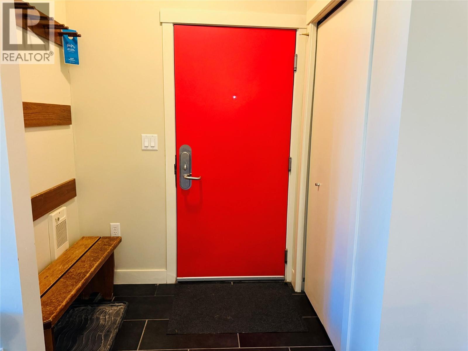 2049 Summit Drive Unit# 215 D, Panorama, British Columbia  V0A 1T0 - Photo 4 - 10402966