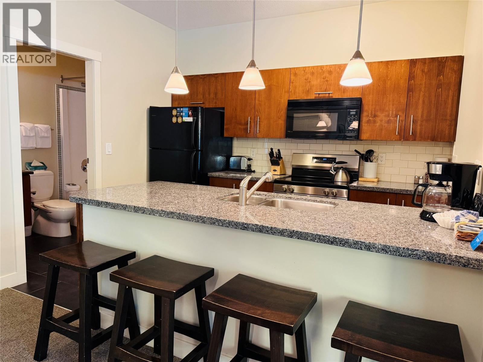 2049 Summit Drive Unit# 215 D, Panorama, British Columbia  V0A 1T0 - Photo 8 - 10402966