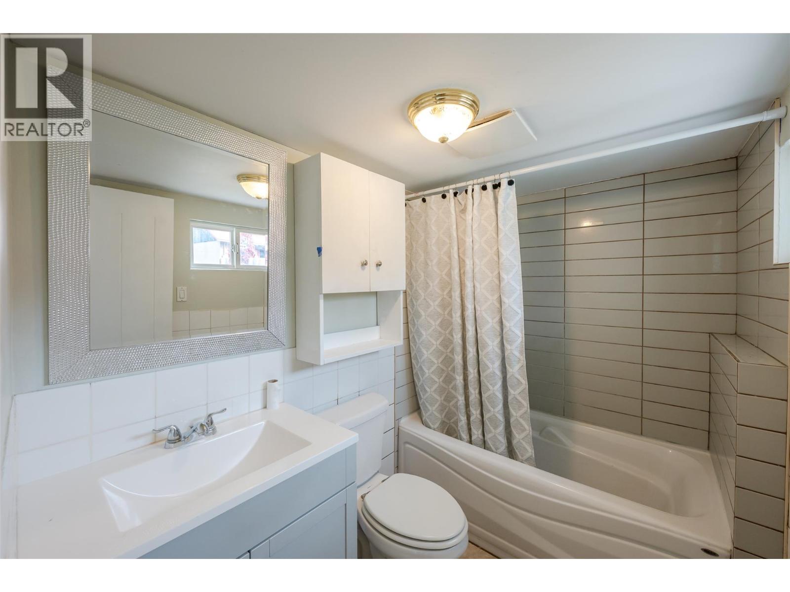 5814 Main Street, Oliver, British Columbia  V0H 1T9 - Photo 29 - 10402315