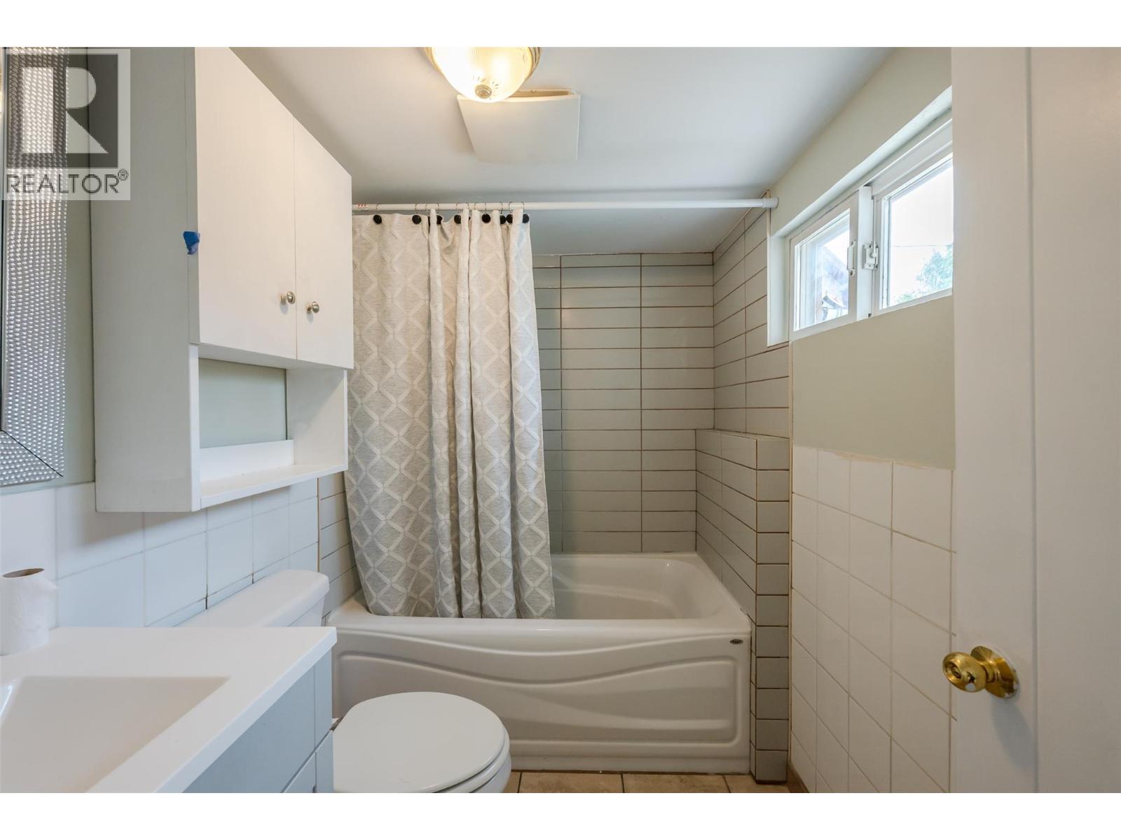 5814 Main Street, Oliver, British Columbia  V0H 1T9 - Photo 30 - 10402315