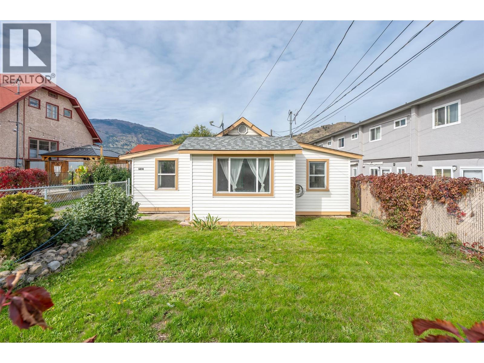 5814 Main Street, Oliver, British Columbia  V0H 1T9 - Photo 33 - 10402315