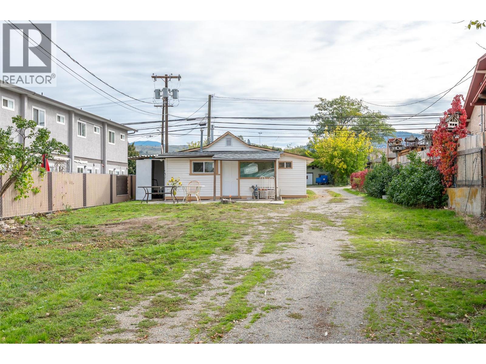 5814 Main Street, Oliver, British Columbia  V0H 1T9 - Photo 46 - 10402315