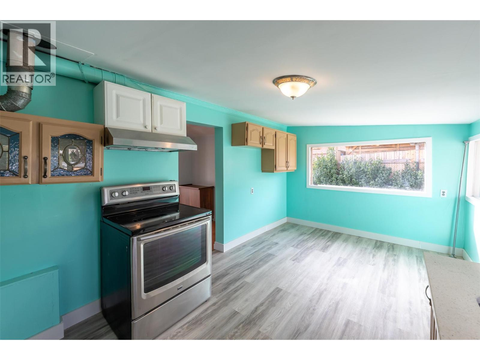 5814 Main Street, Oliver, British Columbia  V0H 1T9 - Photo 8 - 10402315