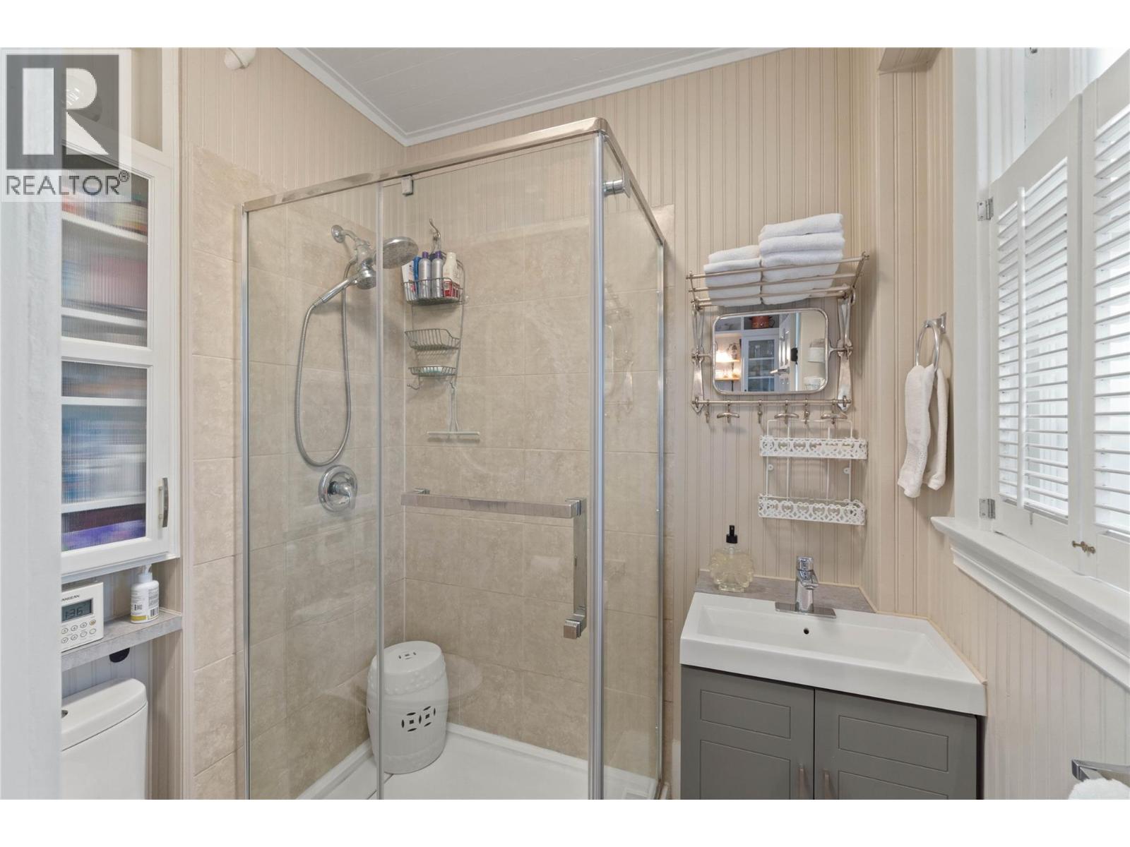 905 Munro Street, Kamloops, British Columbia  V2C 3G2 - Photo 18 - 10401663