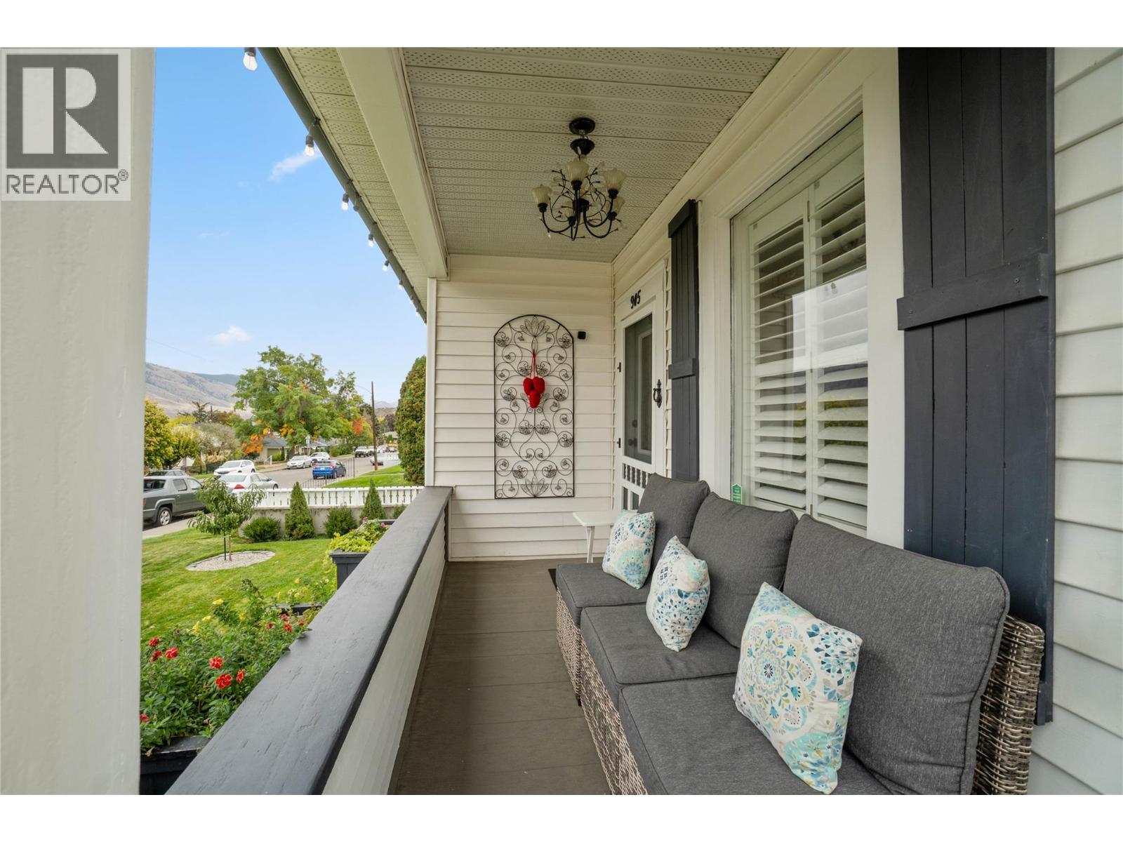 905 Munro Street, Kamloops, British Columbia  V2C 3G2 - Photo 2 - 10401663