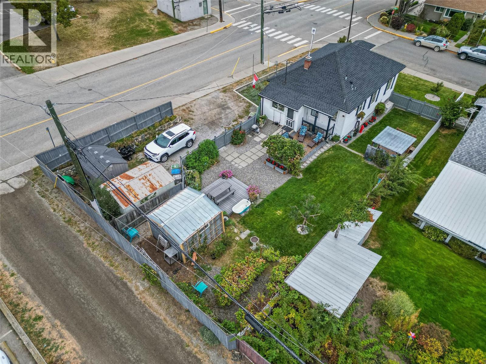 905 Munro Street, Kamloops, British Columbia  V2C 3G2 - Photo 38 - 10401663