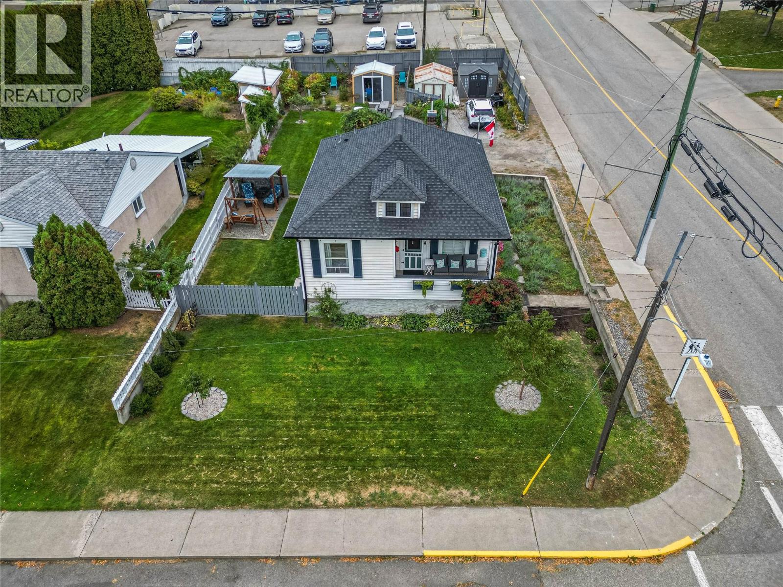 905 Munro Street, Kamloops, British Columbia  V2C 3G2 - Photo 40 - 10401663