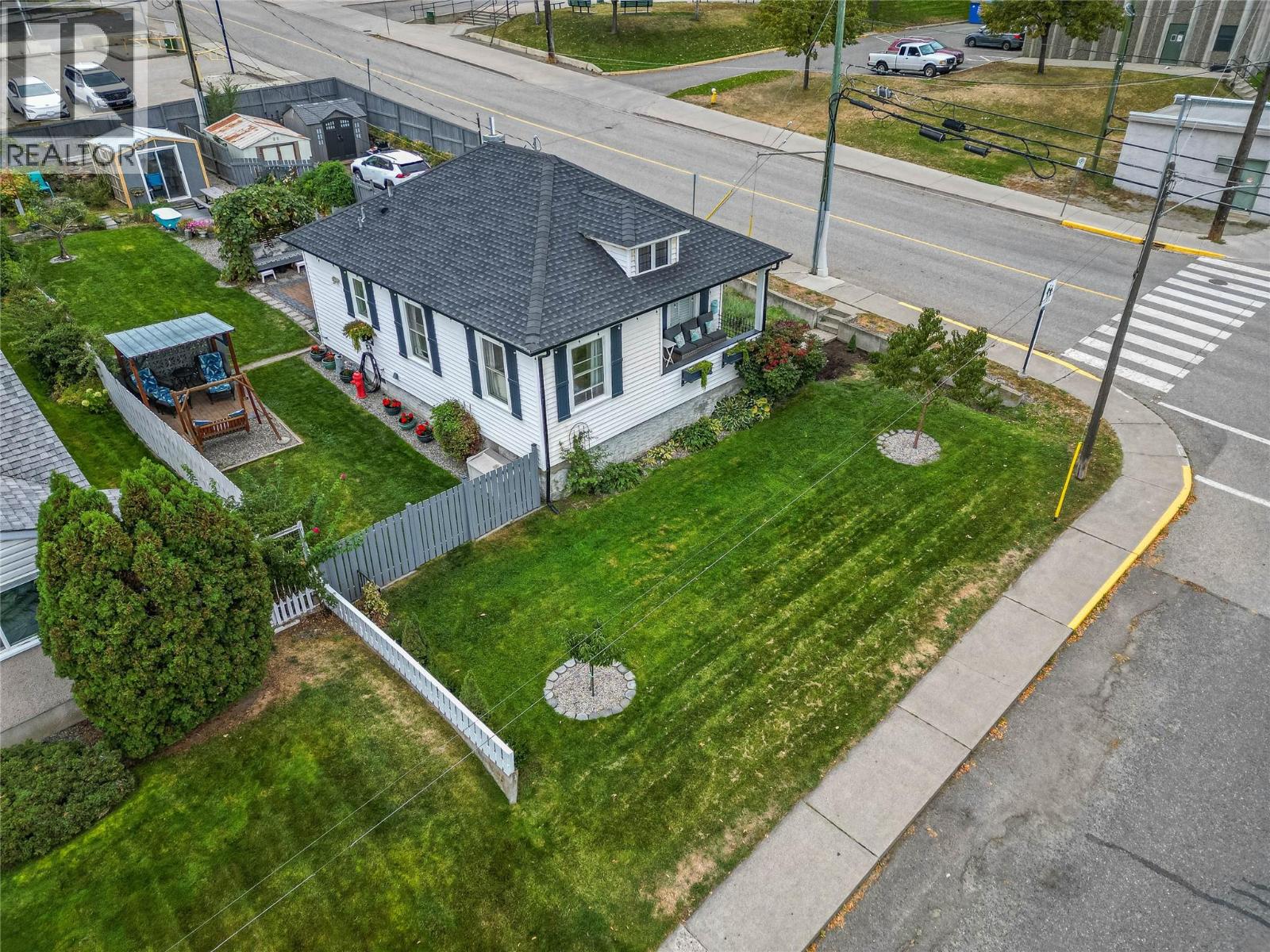 905 Munro Street, Kamloops, British Columbia  V2C 3G2 - Photo 42 - 10401663