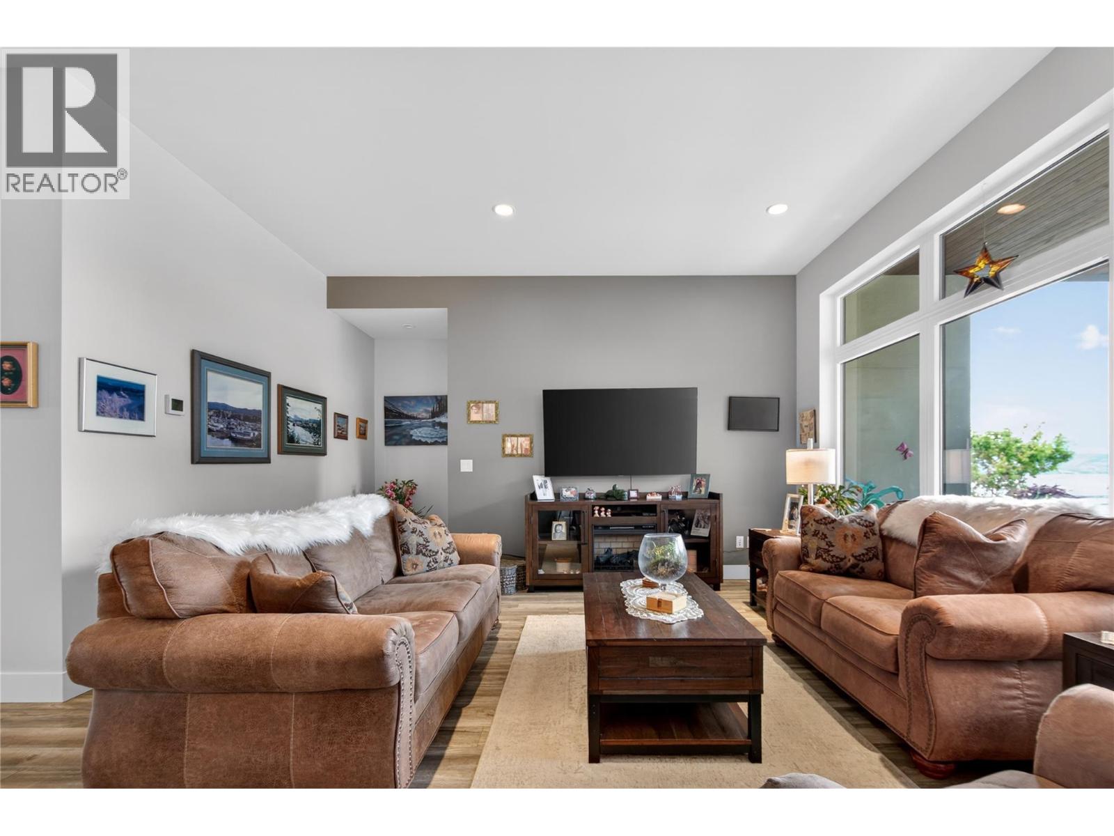 121 Ridge Park, Penticton, British Columbia  V2A 0B1 - Photo 11 - 10402976