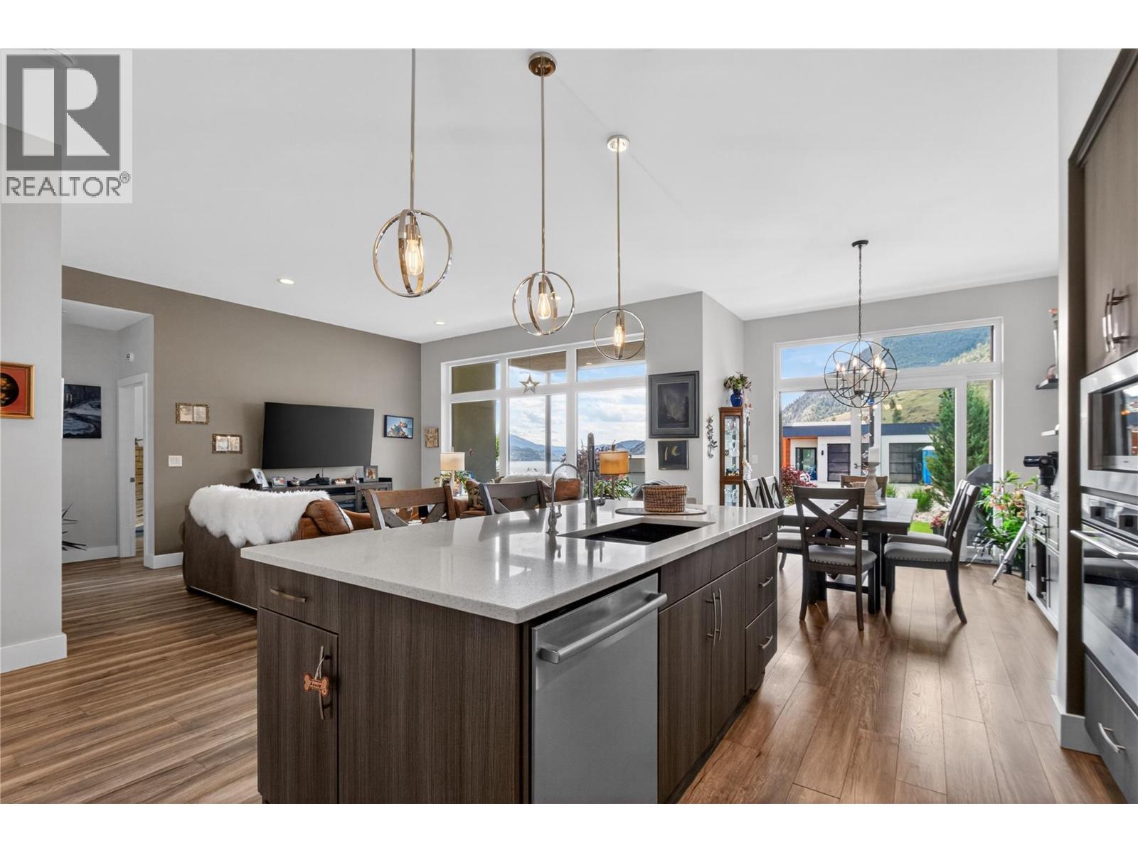 121 Ridge Park, Penticton, British Columbia  V2A 0B1 - Photo 9 - 10402976