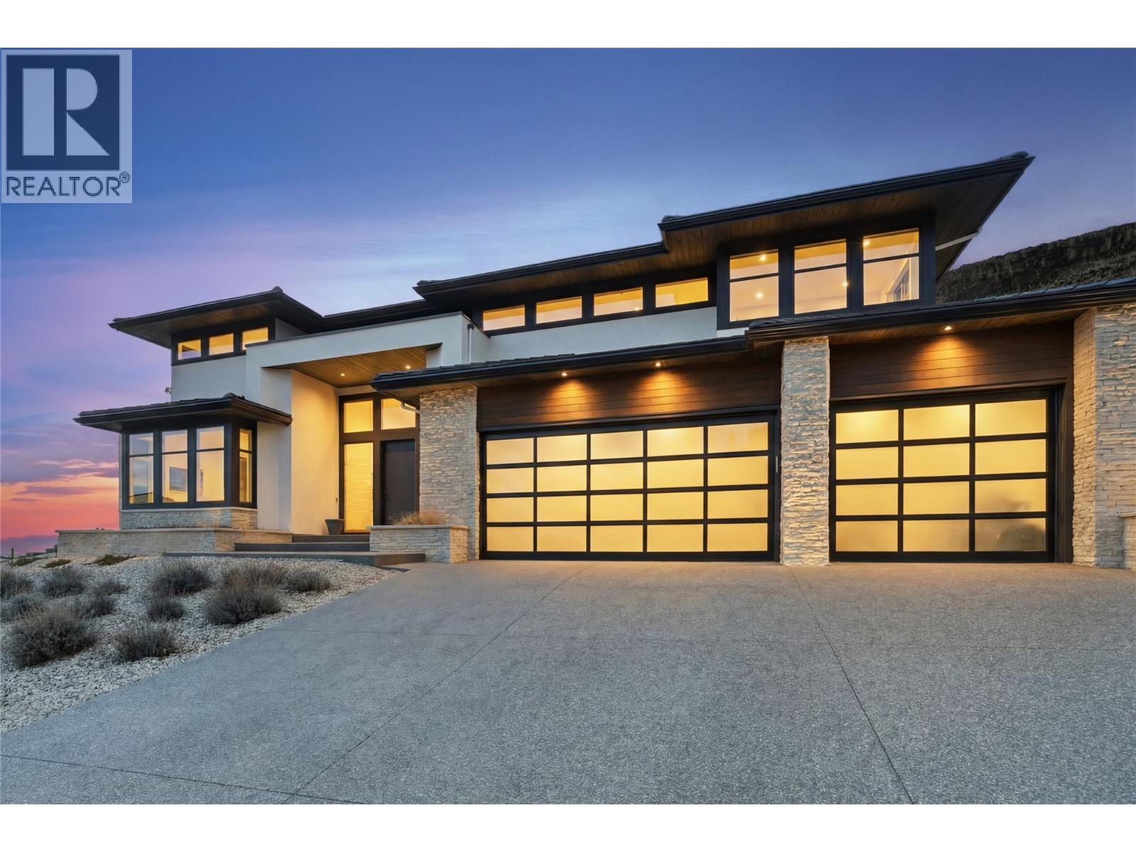 740 Pinehaven Court, Kelowna, British Columbia  V1V 2Y3 - Photo 1 - 10402929