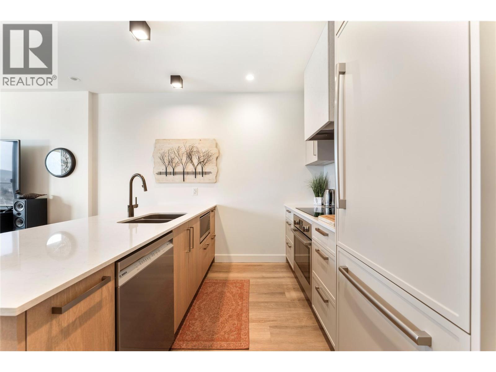 3340 Lakeshore Road Unit# 1003, Kelowna, British Columbia  V1W 0H6 - Photo 6 - 10402922