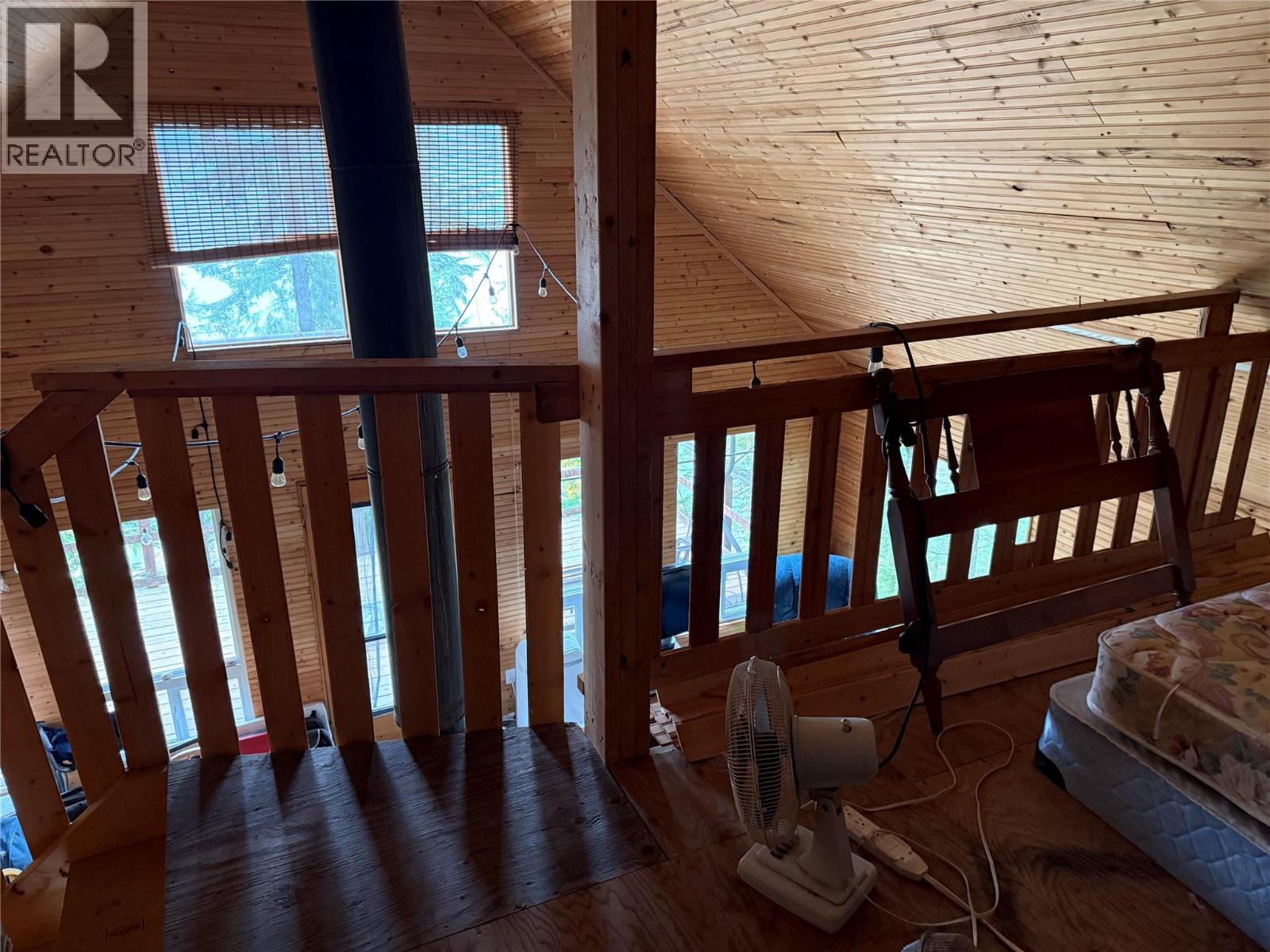 912 Bradley Road, Seymour Arm, British Columbia  V0E 2V2 - Photo 21 - 10402811