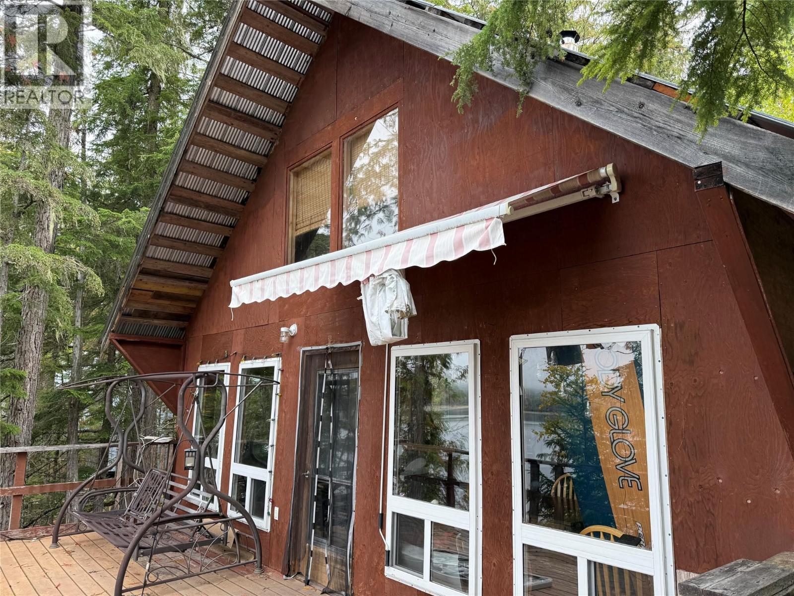 912 Bradley Road, Seymour Arm, British Columbia  V0E 2V2 - Photo 27 - 10402811