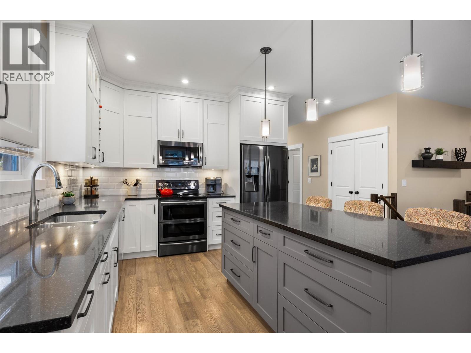 1538 Emerald Drive, Kamloops, British Columbia  V2E 0C1 - Photo 6 - 10402744