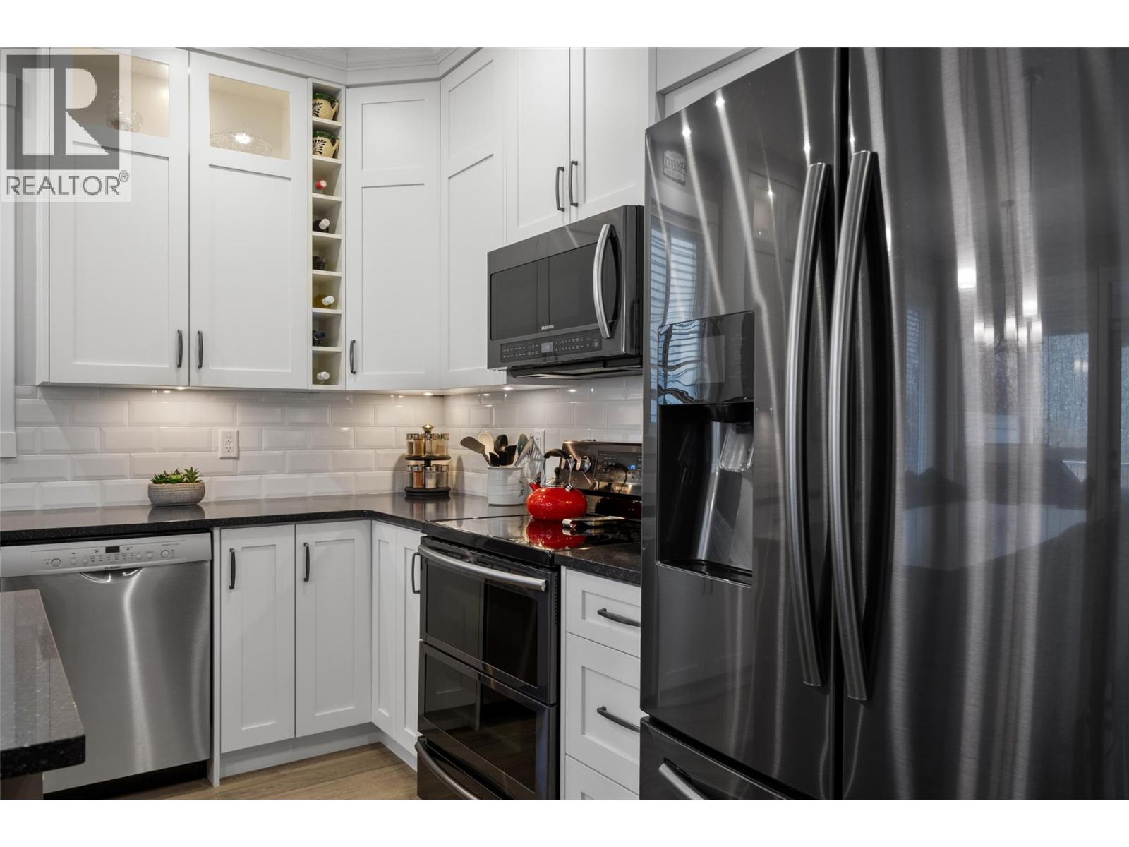 1538 Emerald Drive, Kamloops, British Columbia  V2E 0C1 - Photo 7 - 10402744