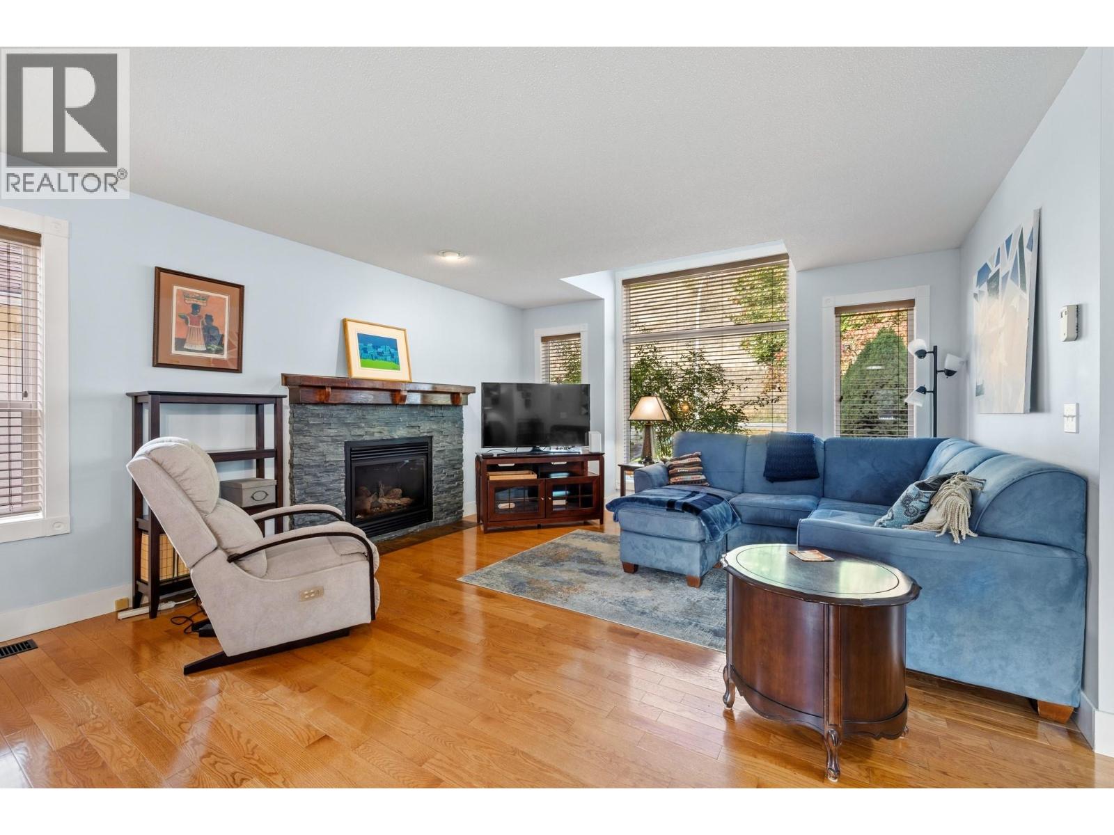 479 Glen Pine Court, Kelowna, British Columbia  V1V 1R3 - Photo 3 - 10402404