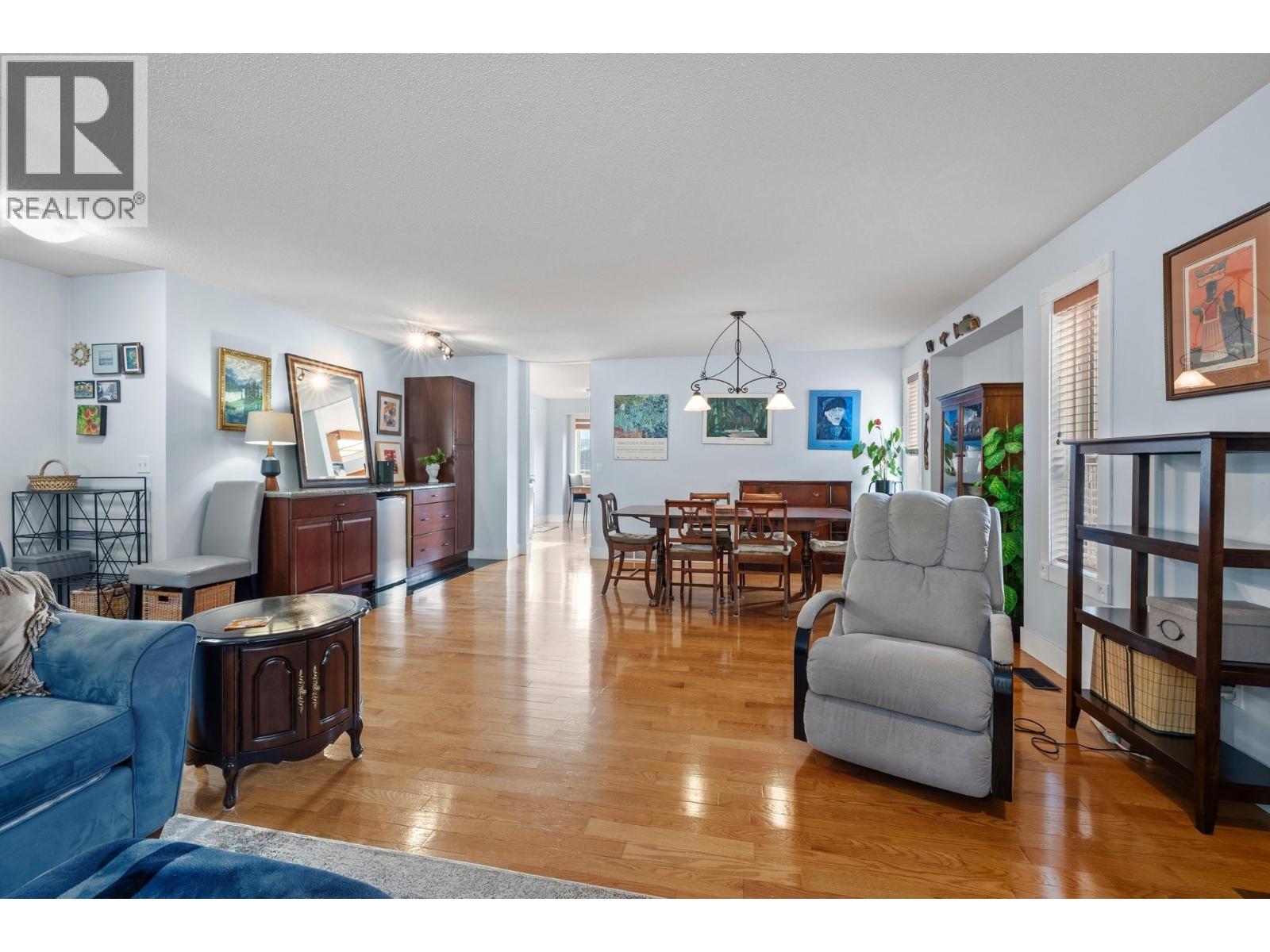 479 Glen Pine Court, Kelowna, British Columbia  V1V 1R3 - Photo 4 - 10402404