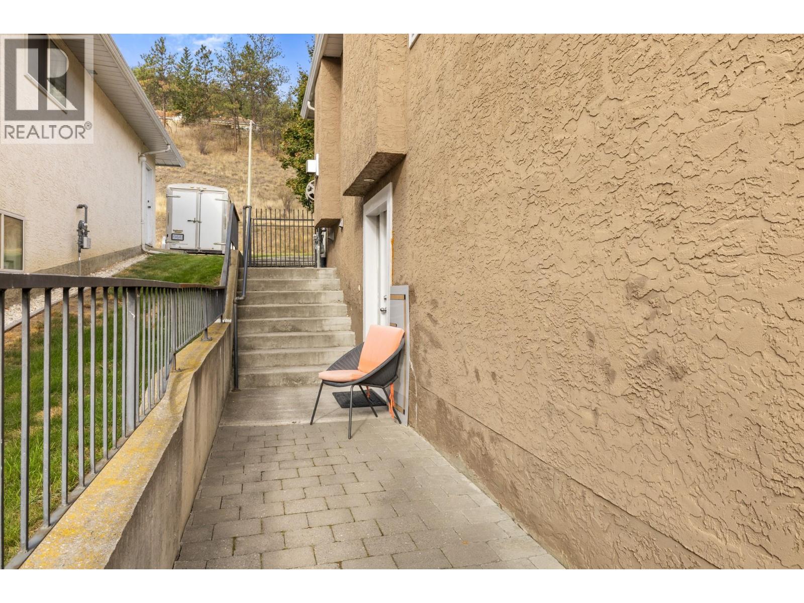 479 Glen Pine Court, Kelowna, British Columbia  V1V 1R3 - Photo 43 - 10402404