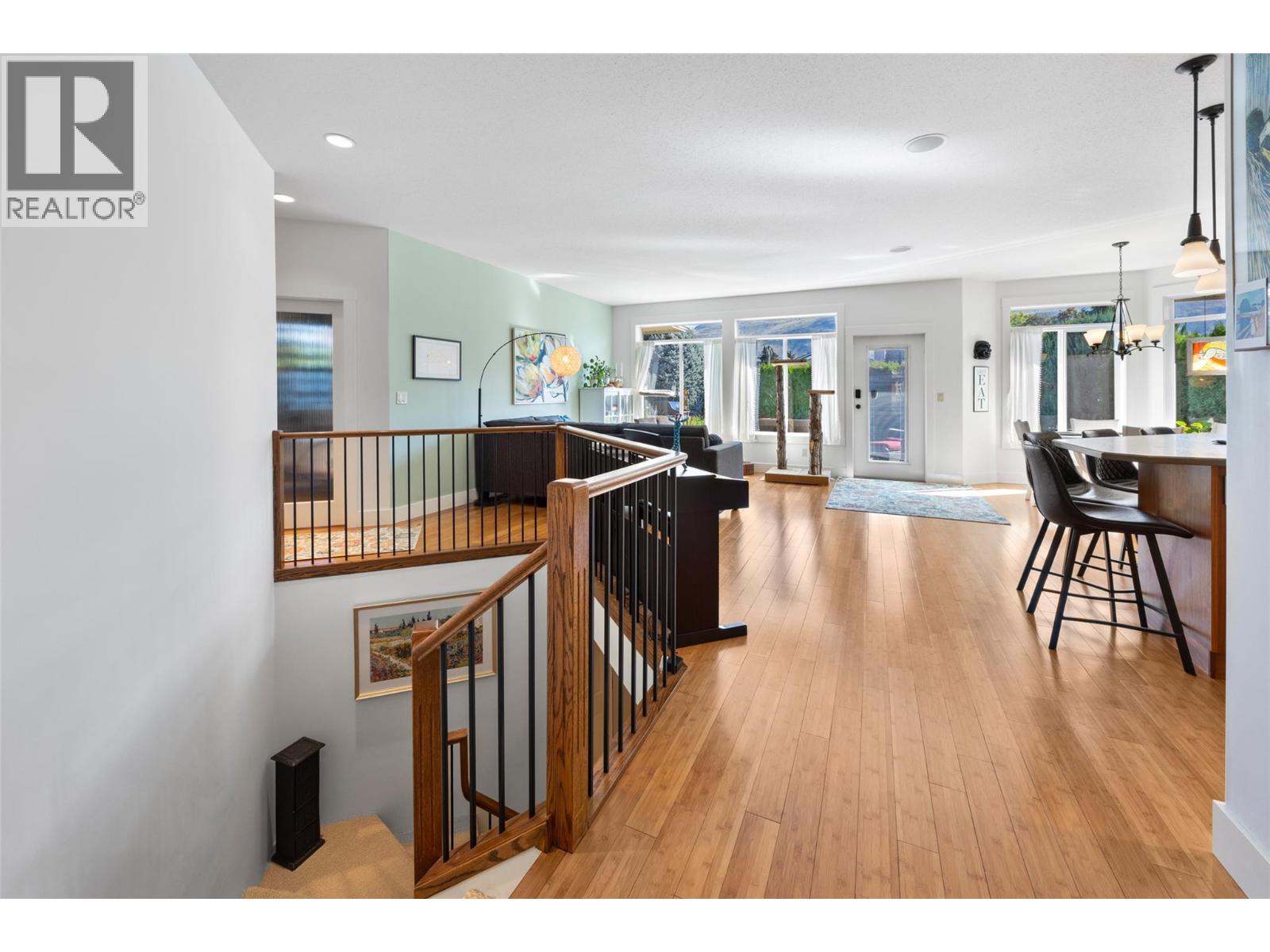 3187 Wawn Court, Kamloops, British Columbia  V2B 0B4 - Photo 4 - 10402971