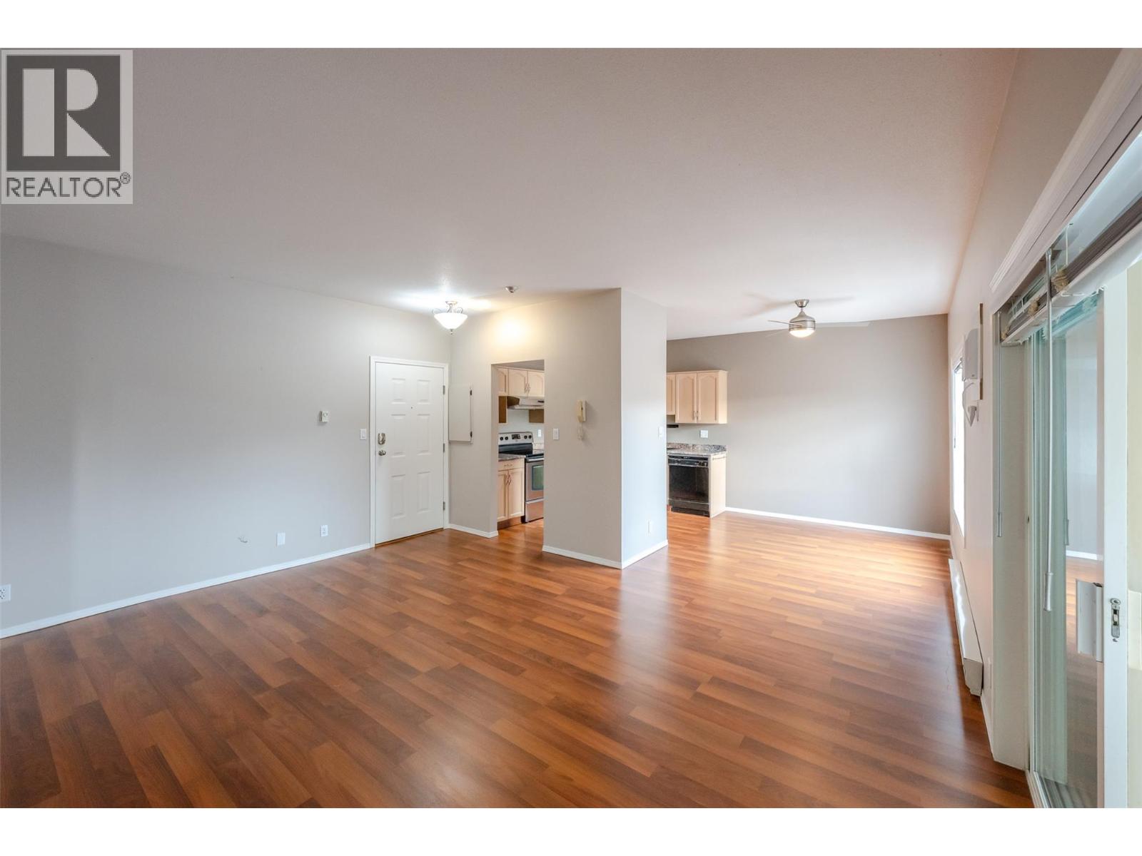 650 Mckinney Road Unit# 325, Oliver, British Columbia  V0H 1T3 - Photo 3 - 10402955