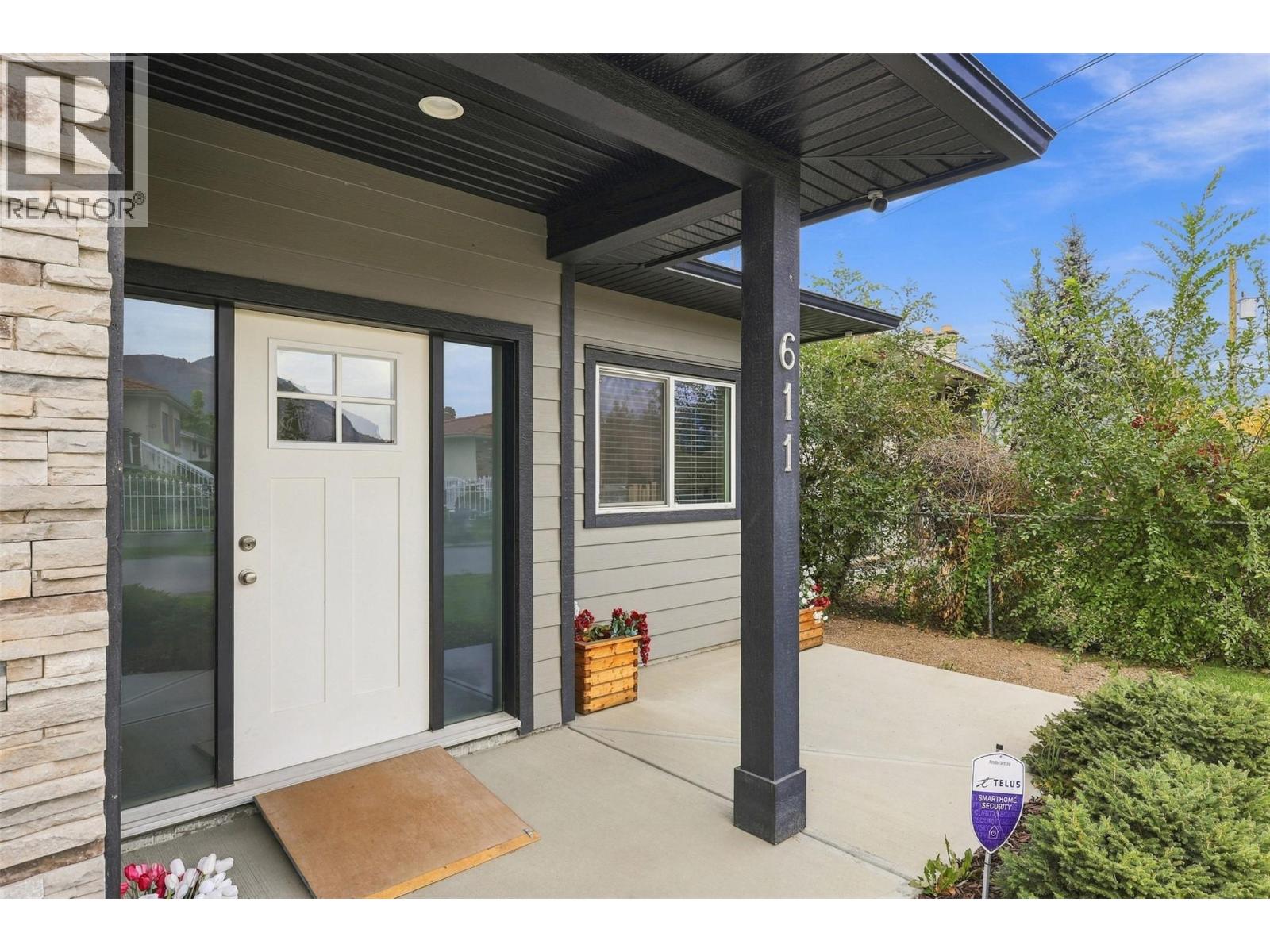 611 Mcgowan Avenue, Kamloops, British Columbia  V2B 2P7 - Photo 2 - 10402682
