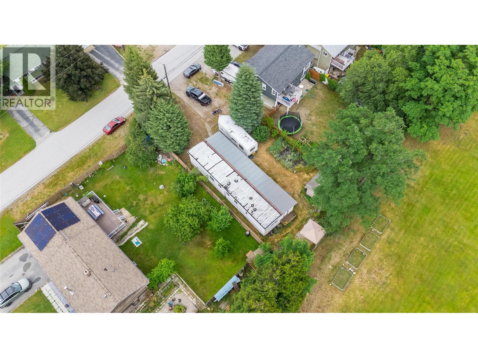 304 103 Street, Castlegar, British Columbia  V1N 3G2 - Photo 16 - 10403051