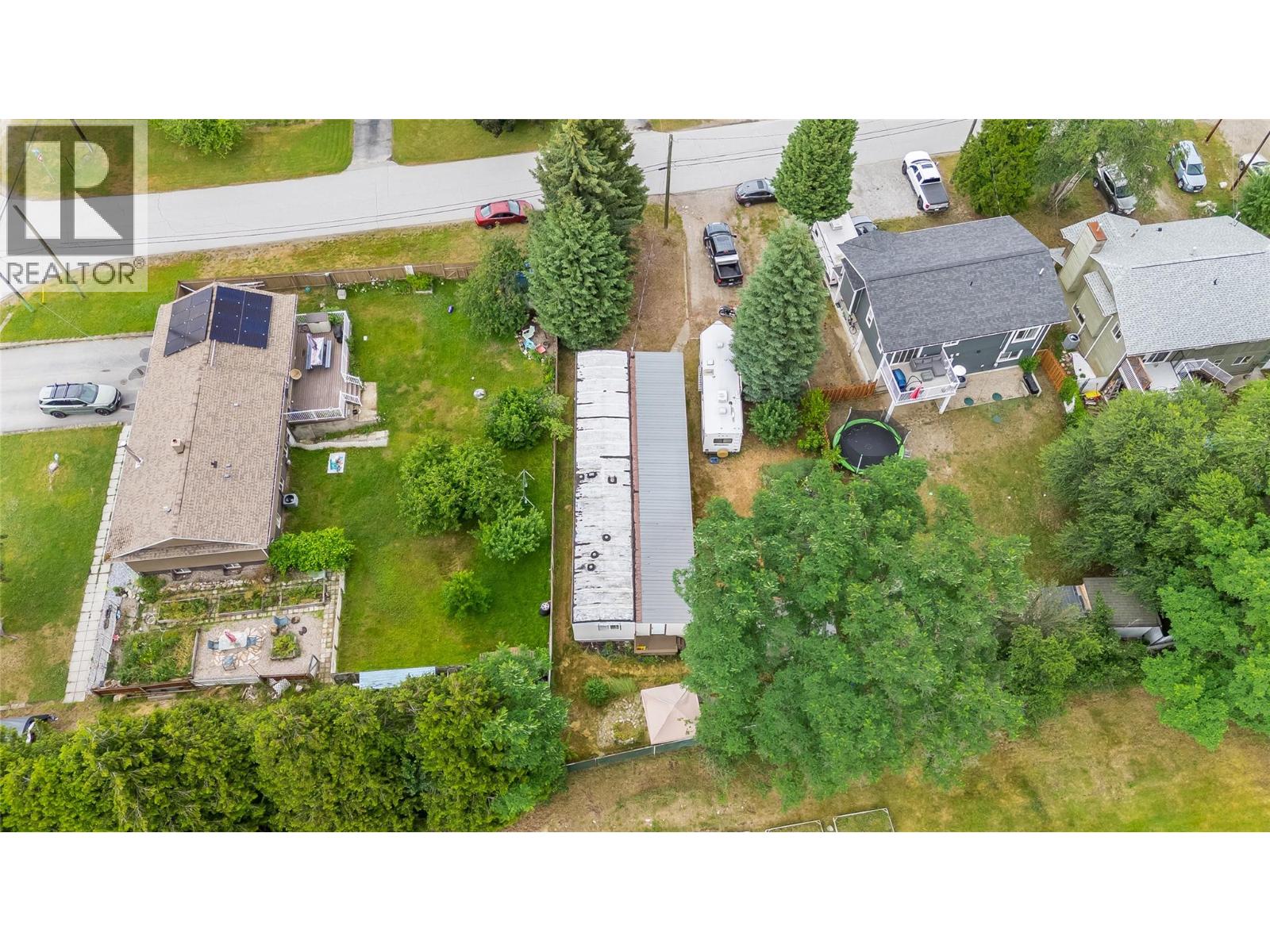 304 103 Street, Castlegar, British Columbia  V1N 3G2 - Photo 19 - 10403051