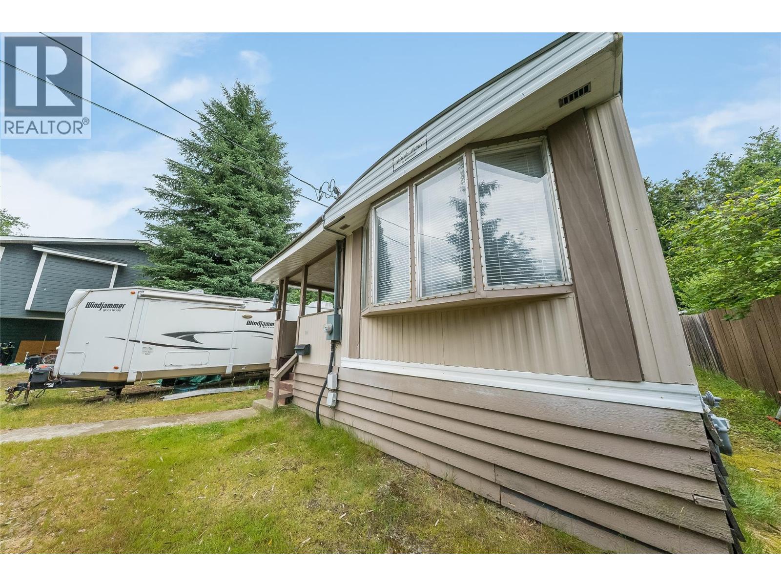 304 103 Street, Castlegar, British Columbia  V1N 3G2 - Photo 33 - 10403051