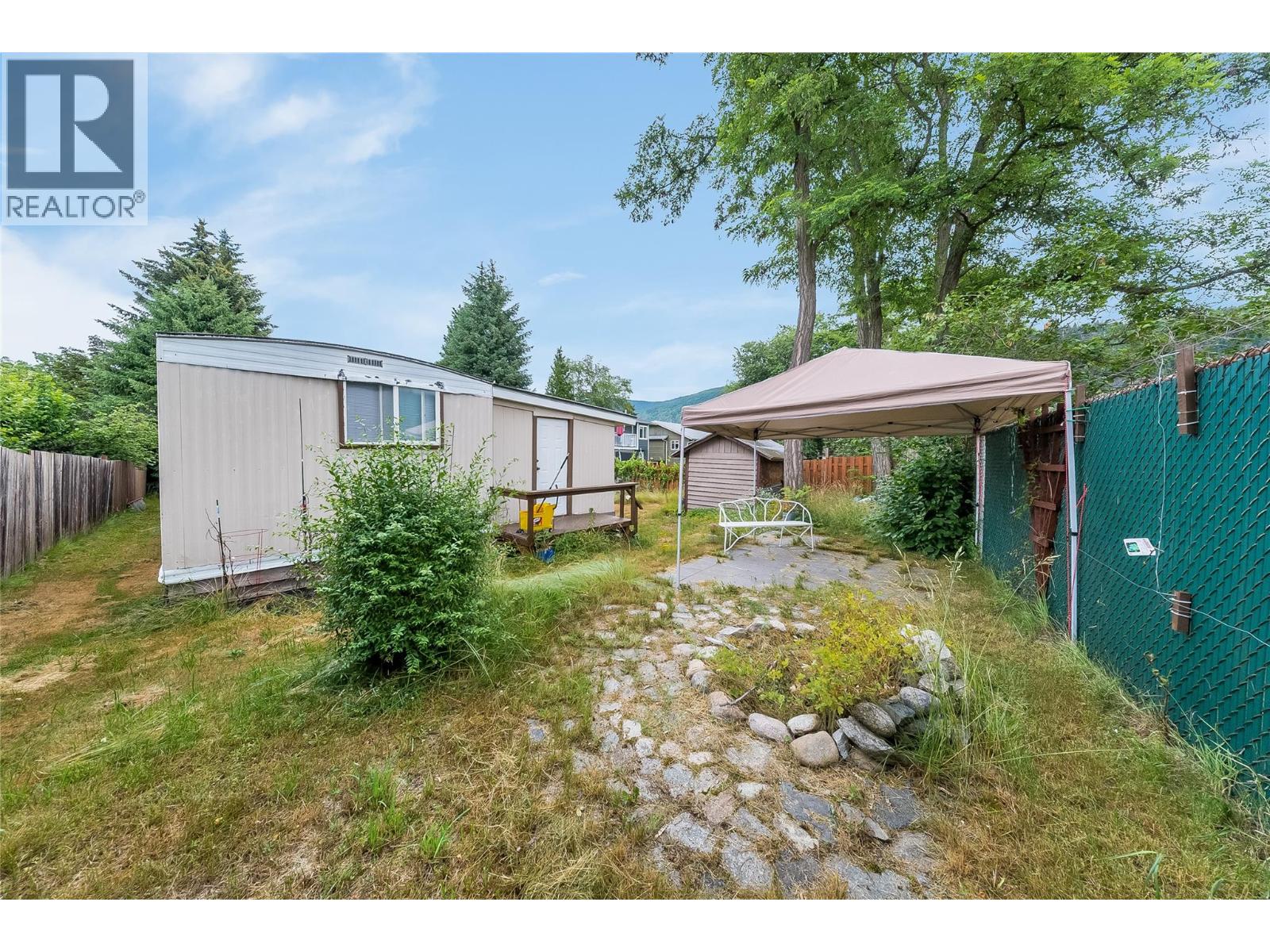 304 103 Street, Castlegar, British Columbia  V1N 3G2 - Photo 38 - 10403051