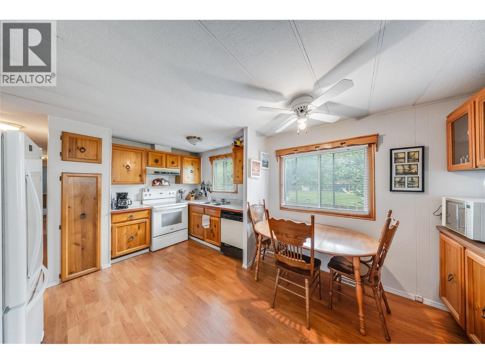 304 103 Street, Castlegar, British Columbia  V1N 3G2 - Photo 57 - 10403051