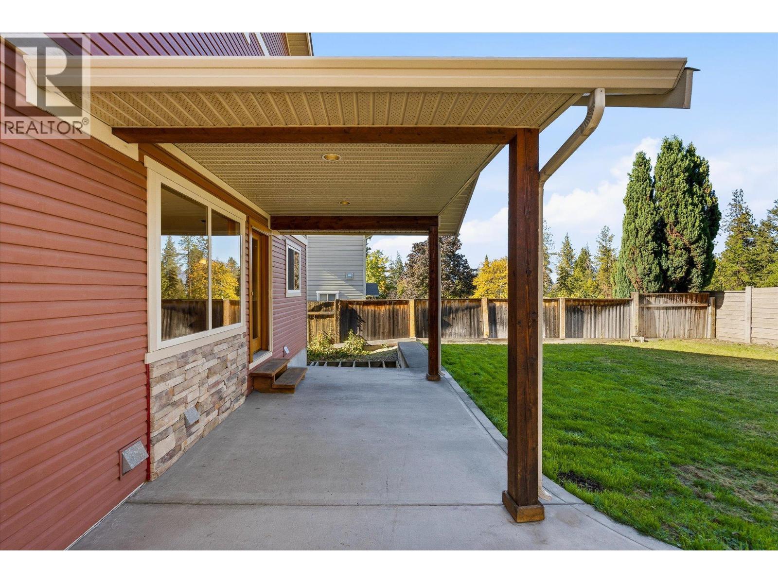 922 Paret Crescent, Kelowna, British Columbia  V1W 4X8 - Photo 11 - 10402861