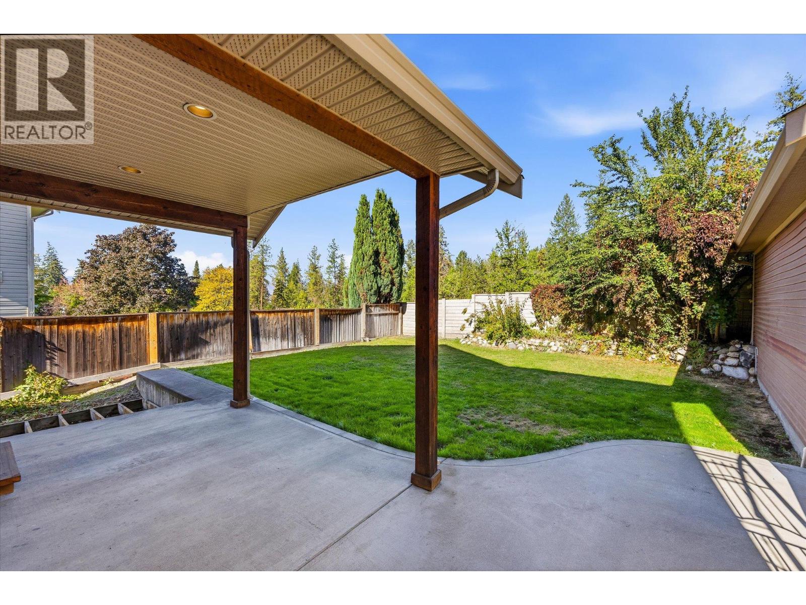 922 Paret Crescent, Kelowna, British Columbia  V1W 4X8 - Photo 12 - 10402861