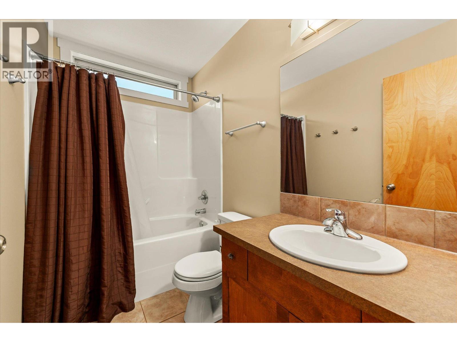 922 Paret Crescent, Kelowna, British Columbia  V1W 4X8 - Photo 26 - 10402861