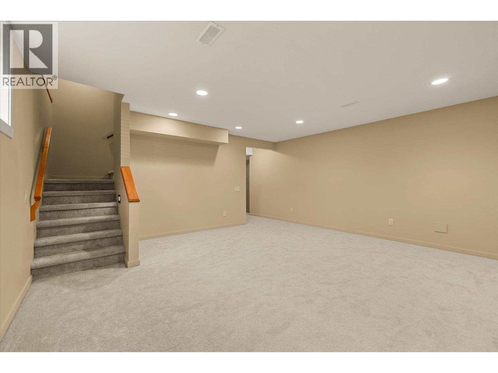 922 Paret Crescent, Kelowna, British Columbia  V1W 4X8 - Photo 29 - 10402861