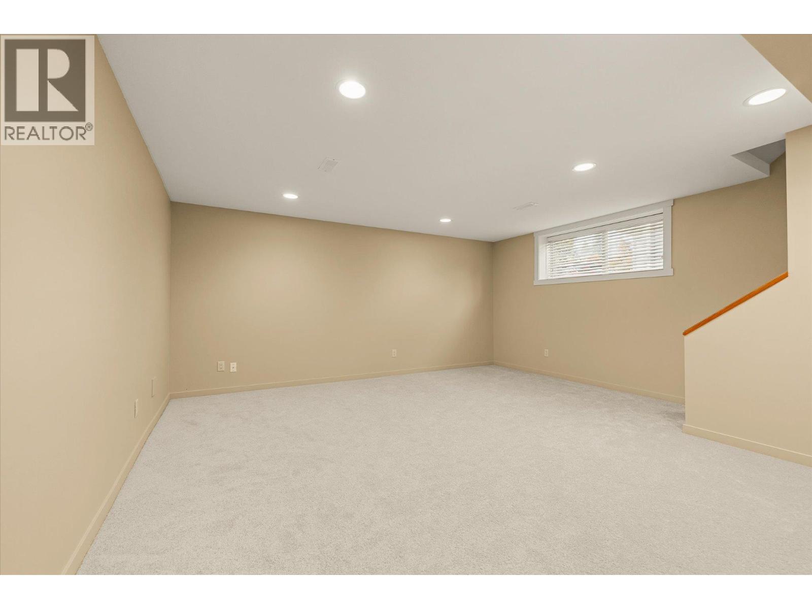 922 Paret Crescent, Kelowna, British Columbia  V1W 4X8 - Photo 30 - 10402861