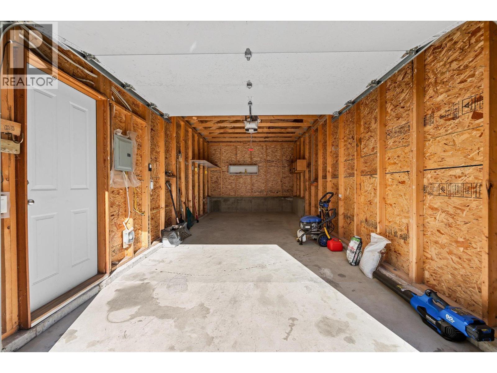 922 Paret Crescent, Kelowna, British Columbia  V1W 4X8 - Photo 36 - 10402861