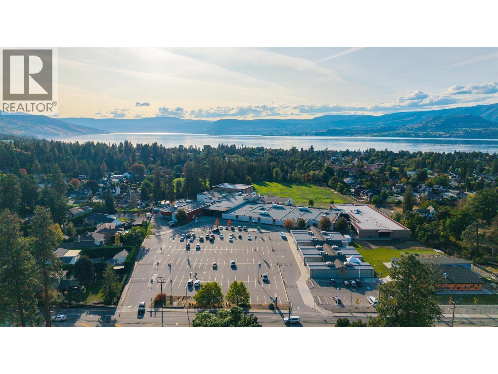 922 Paret Crescent, Kelowna, British Columbia  V1W 4X8 - Photo 44 - 10402861
