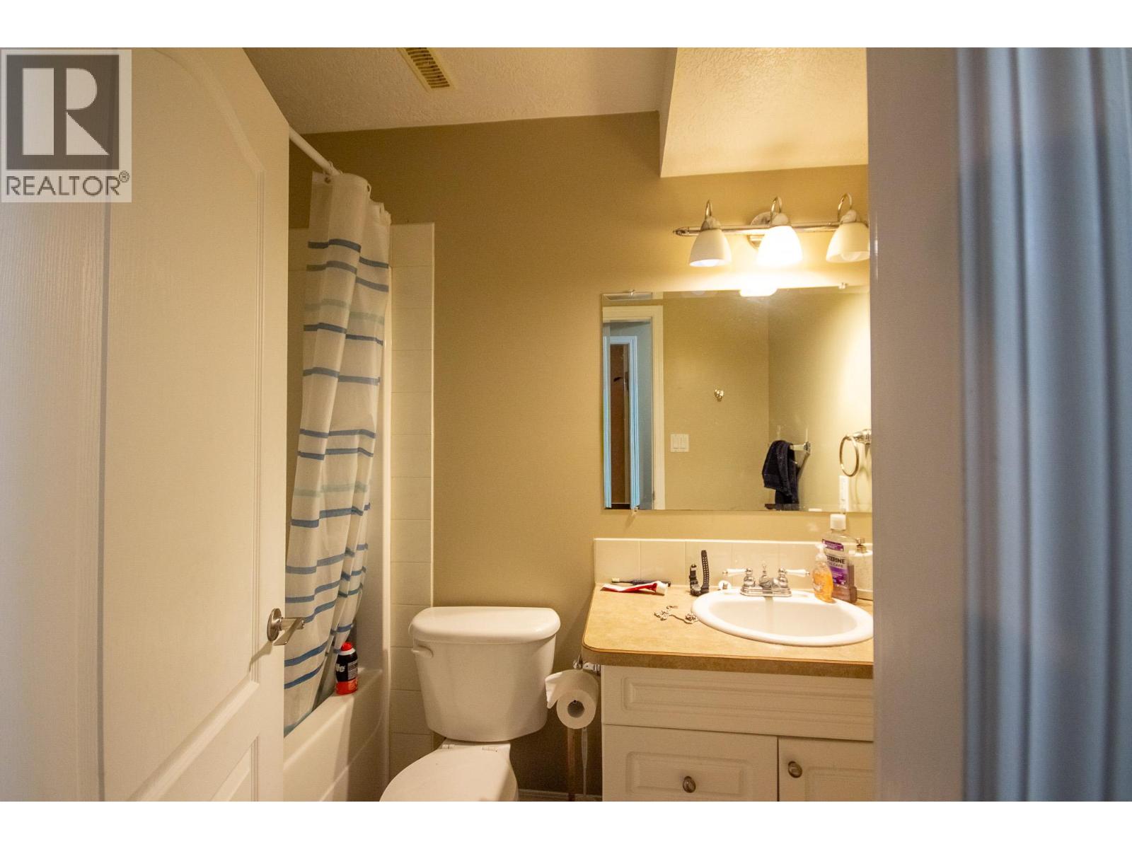 1637 100 Avenue, Dawson Creek, British Columbia  V1G 1X3 - Photo 11 - 10403058