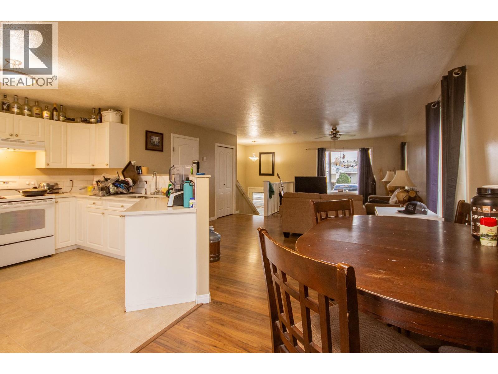 1637 100 Avenue, Dawson Creek, British Columbia  V1G 1X3 - Photo 3 - 10403058