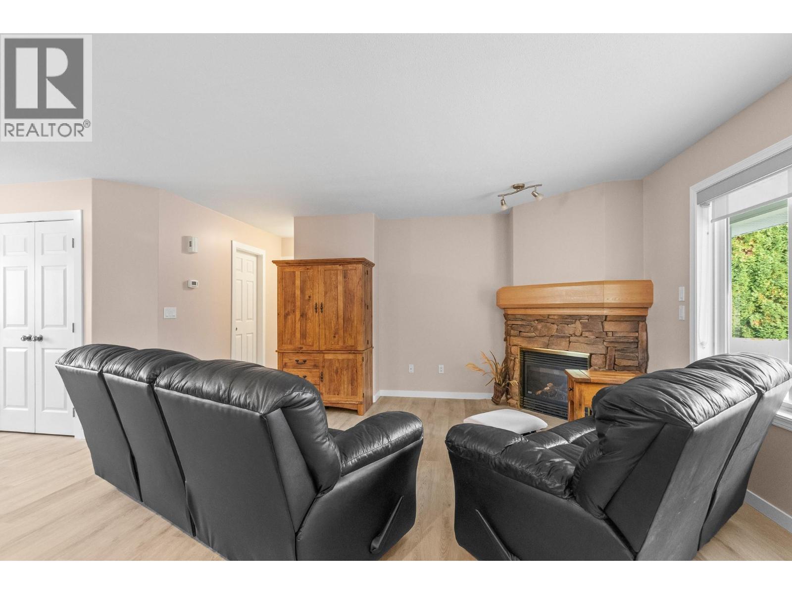 801 20 Street Ne Unit# 18 Lot# 18, Salmon Arm, British Columbia  V1E 2R7 - Photo 6 - 10402808
