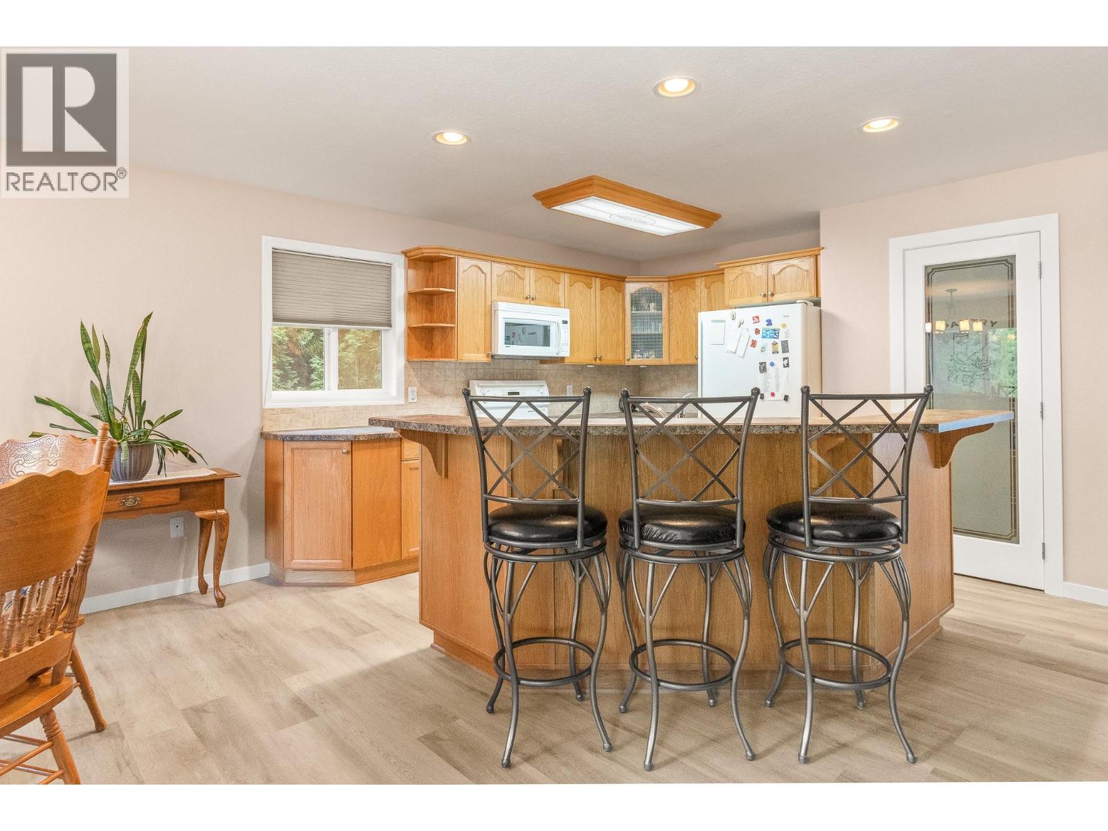 801 20 Street Ne Unit# 18 Lot# 18, Salmon Arm, British Columbia  V1E 2R7 - Photo 8 - 10402808