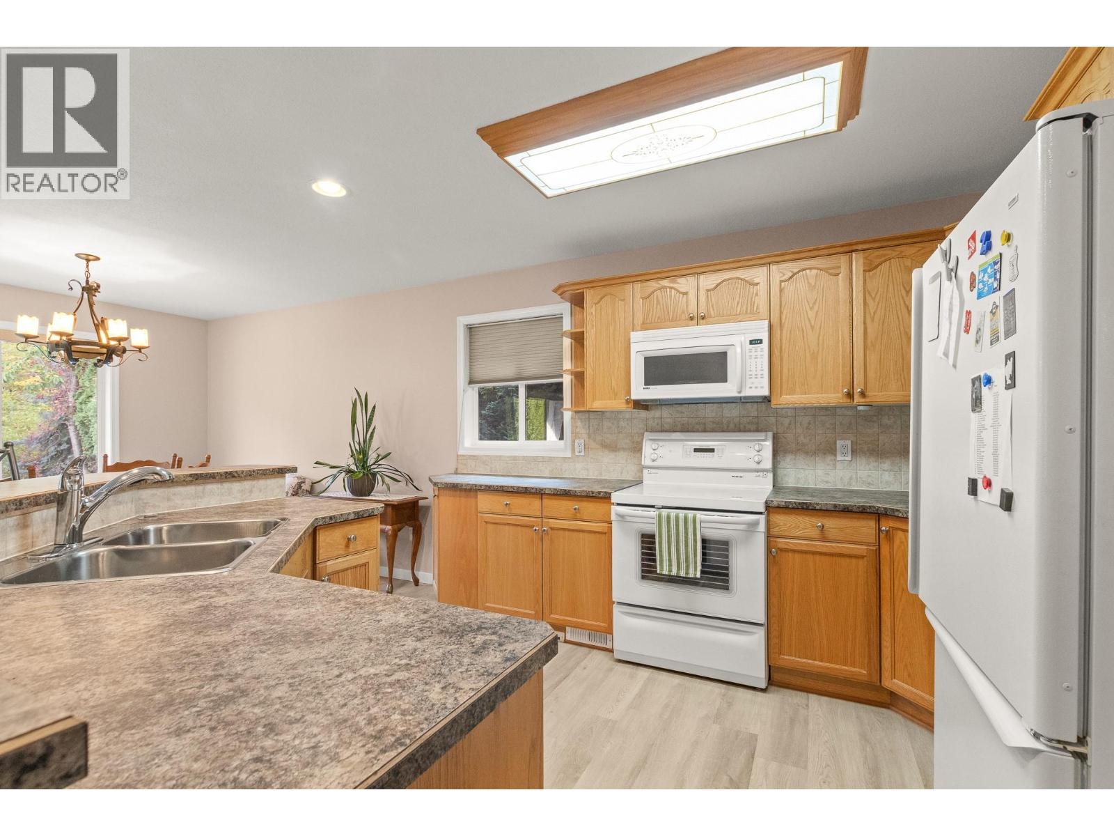 801 20 Street Ne Unit# 18 Lot# 18, Salmon Arm, British Columbia  V1E 2R7 - Photo 9 - 10402808