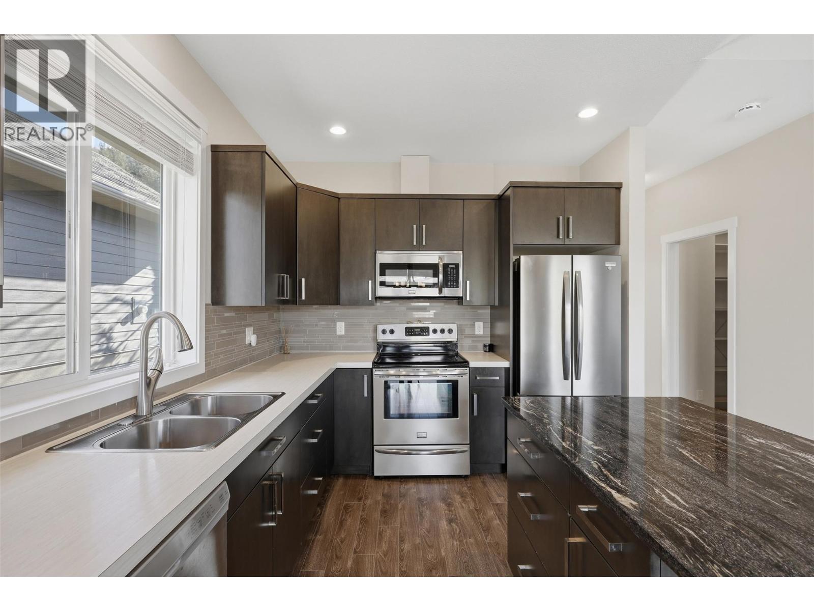 1939 Coldwater Drive Unit# 106, Kamloops, British Columbia  V2E 0B3 - Photo 11 - 10402649