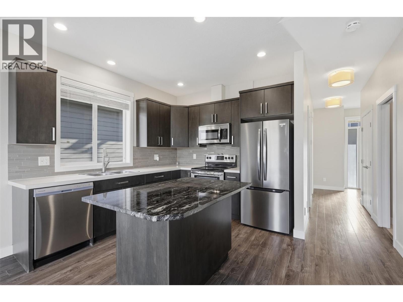 1939 Coldwater Drive Unit# 106, Kamloops, British Columbia  V2E 0B3 - Photo 12 - 10402649