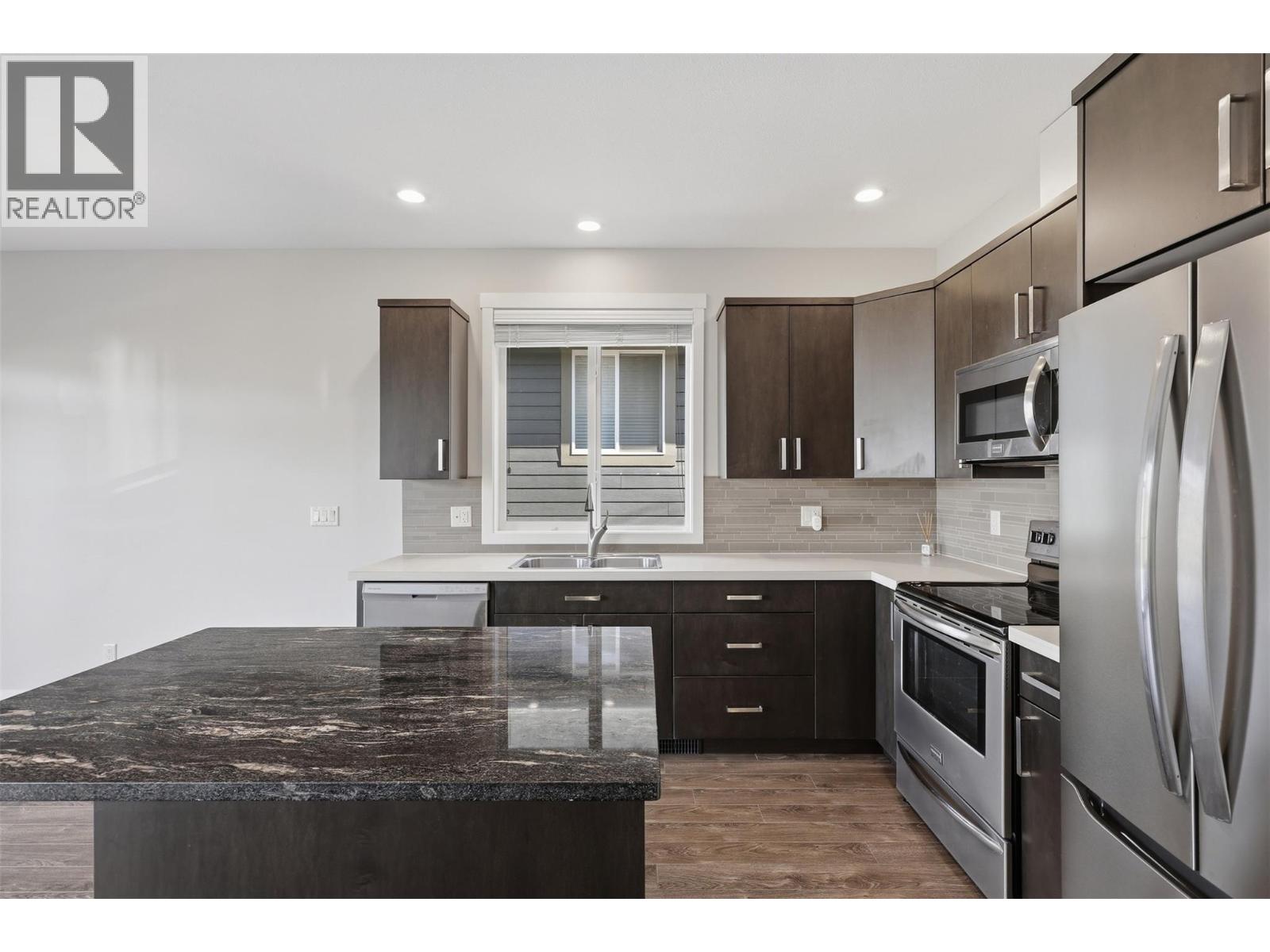 1939 Coldwater Drive Unit# 106, Kamloops, British Columbia  V2E 0B3 - Photo 13 - 10402649