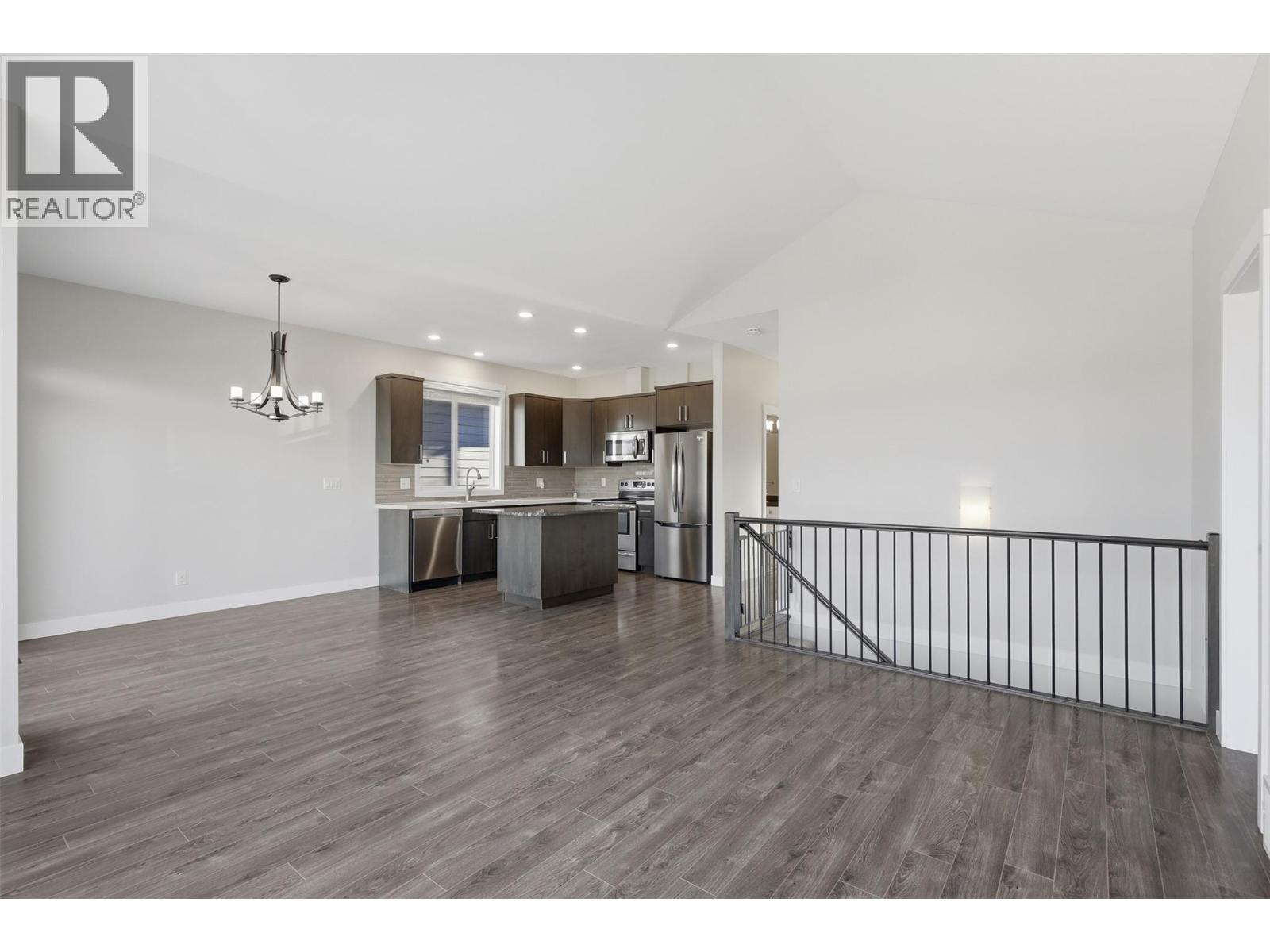 1939 Coldwater Drive Unit# 106, Kamloops, British Columbia  V2E 0B3 - Photo 8 - 10402649
